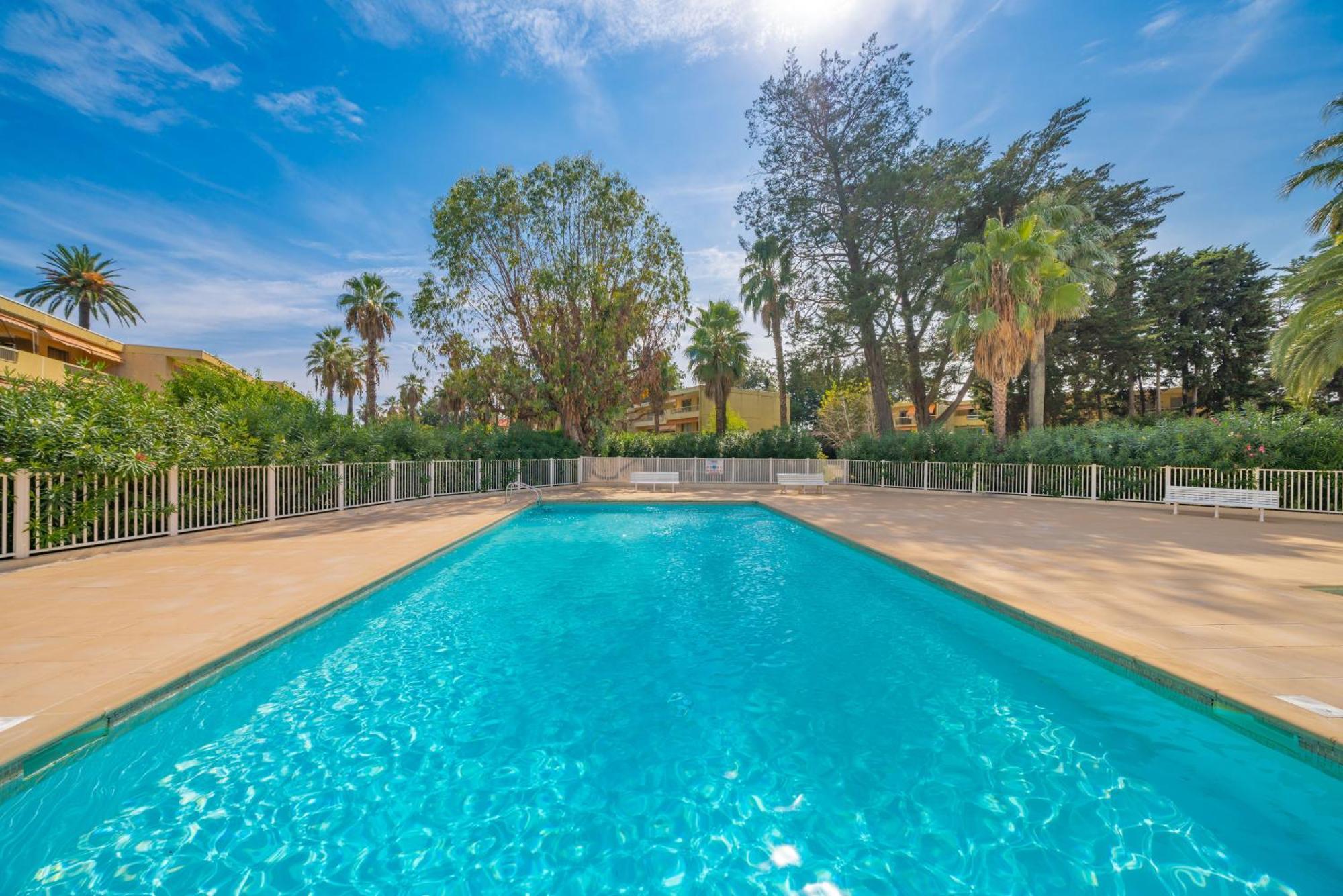 Les 15 Pins & La -your Getaway Near Sea & Apartamento